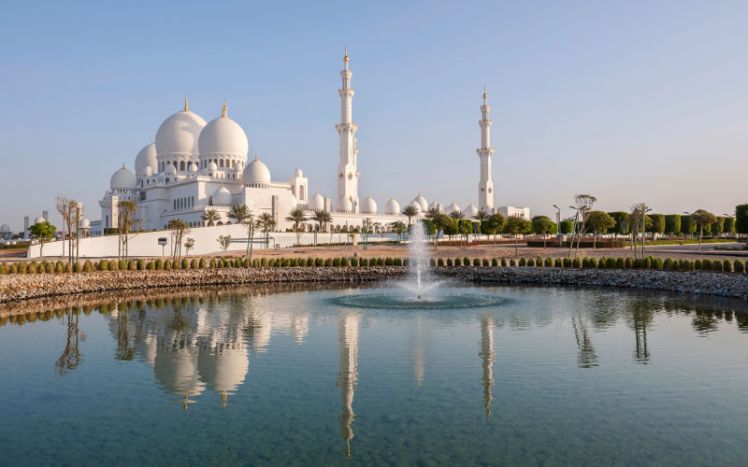 Abu Dhabi. Foto från Apollos hemsida