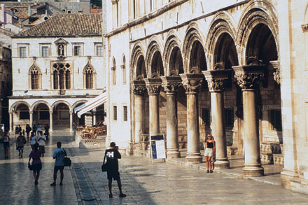 Foto: Rektorspalatset, från Dubrovnik Tourist Board