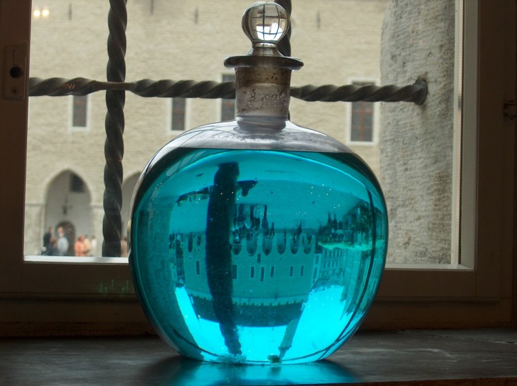 Från Europas näst äldsta apotek som fortfarande är i bruk.